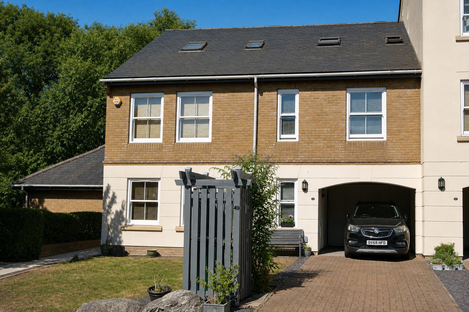 Wraysbury Gardens, Staines
